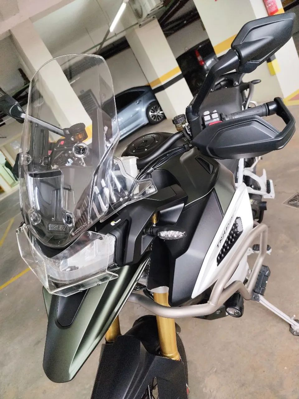 Triumph 1200 Rally Explorer 2022 - 1494184755 | OLX