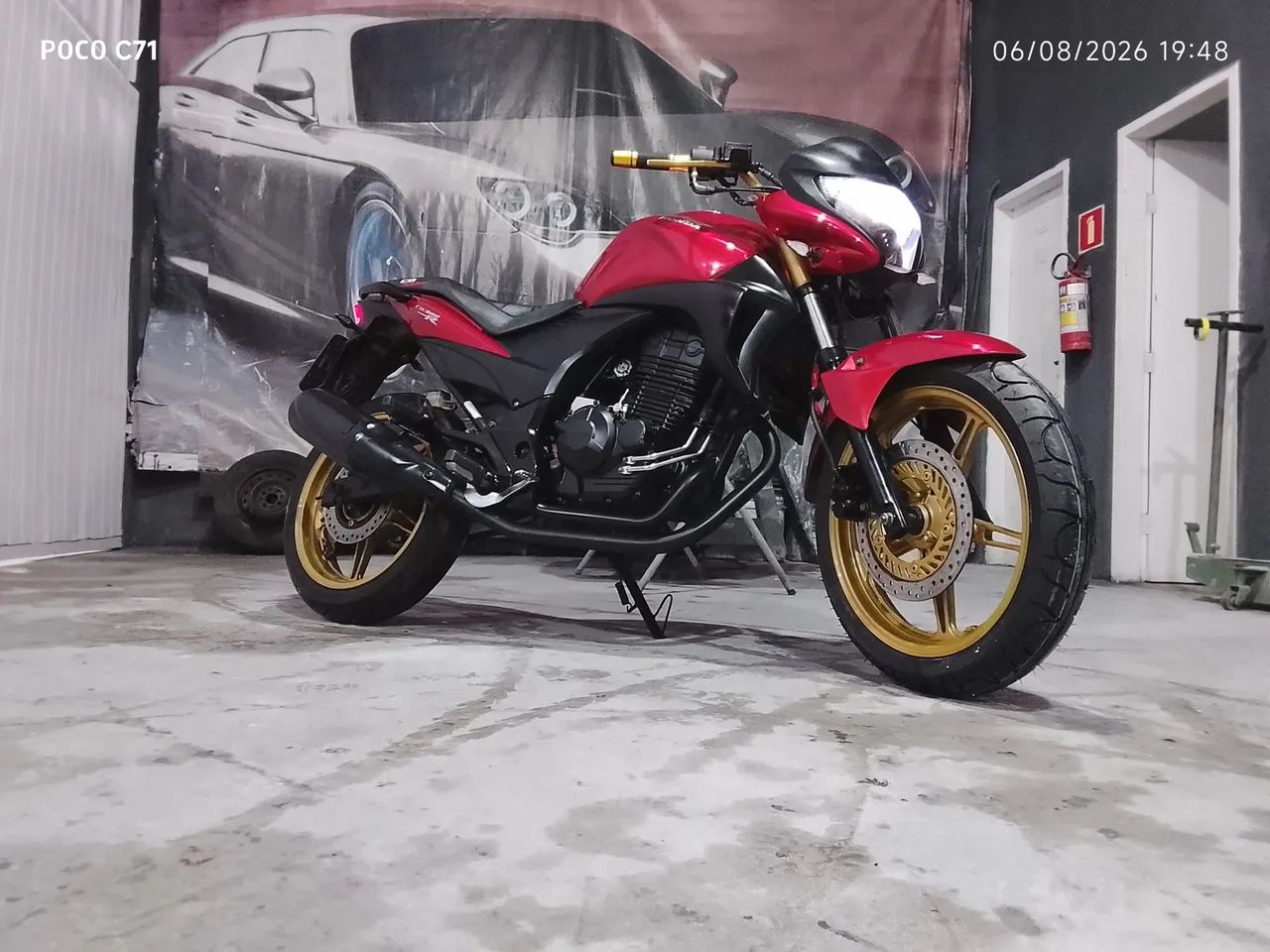 CB300R - Foto 2