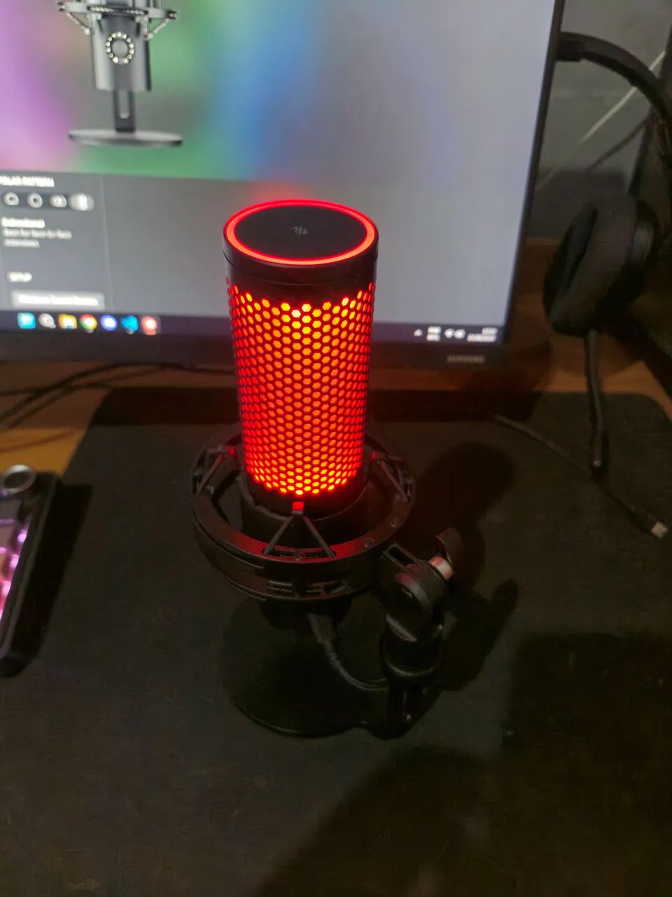 Microfone hyperx quadcast 2