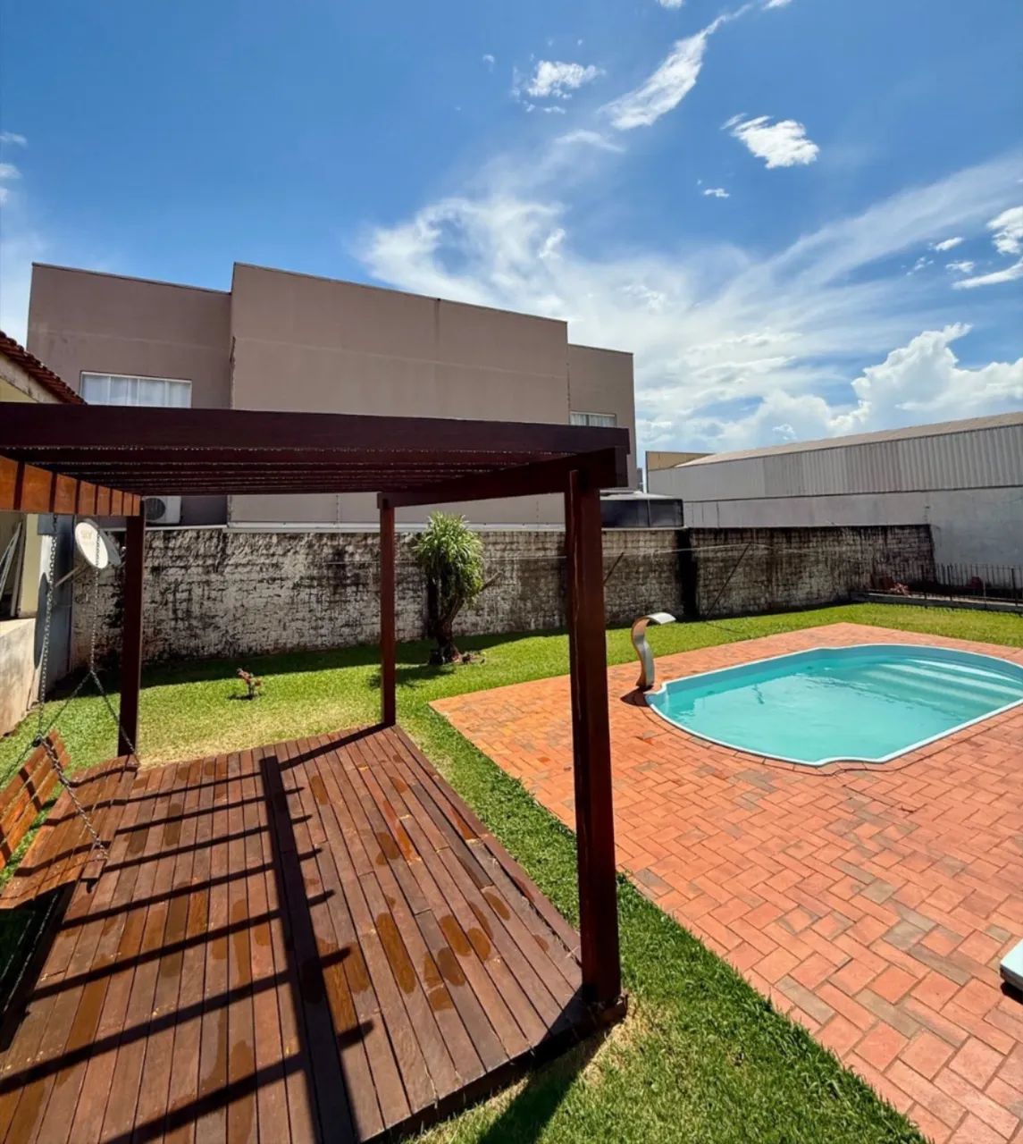Casa com Piscina no Alto Alegre
