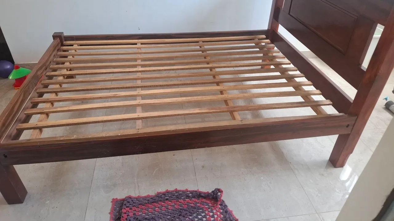 Cama casal de madeira ( usada)  - Foto 5