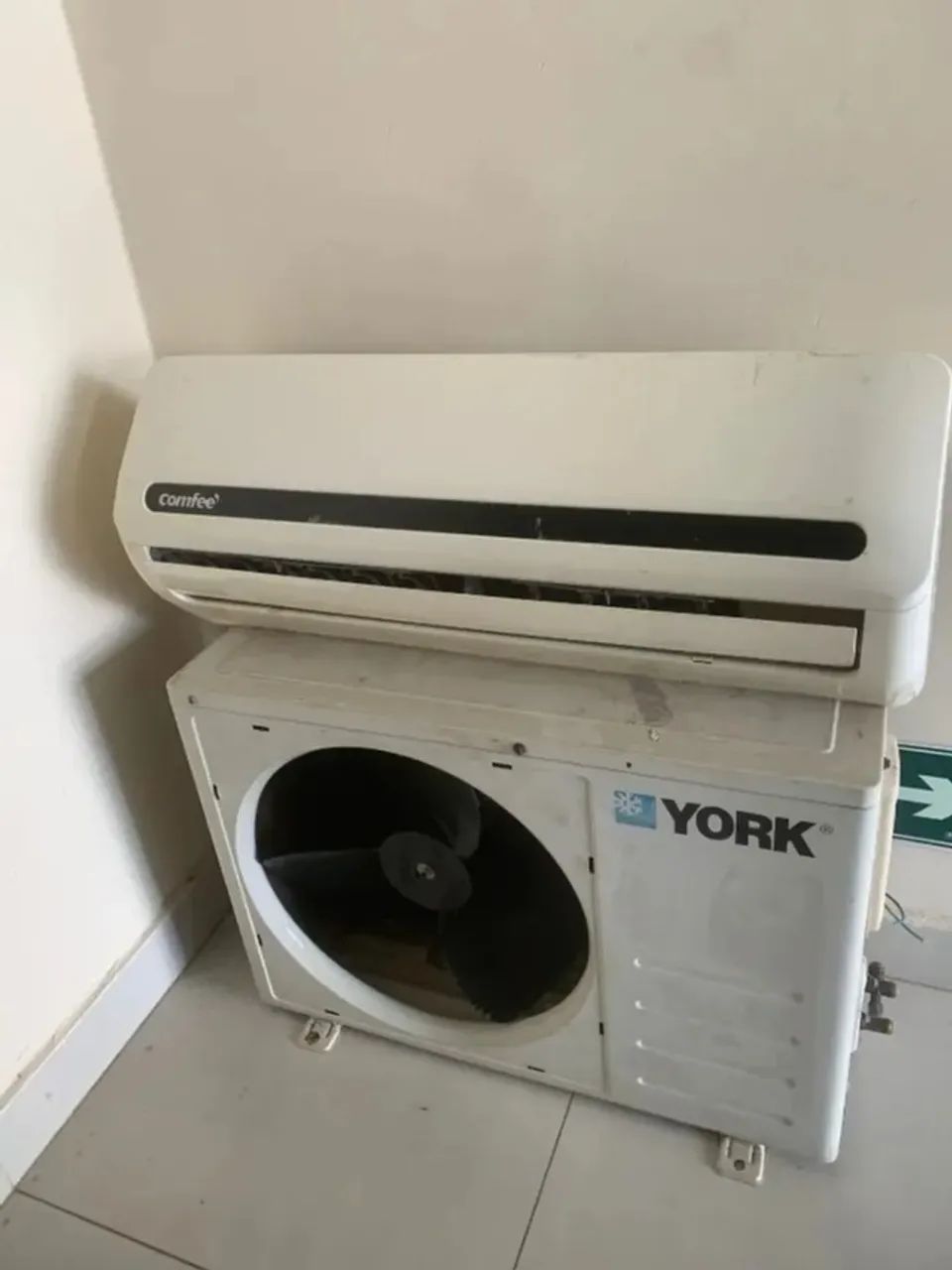 Ar-condicionado Split 12.000 BTUs - Comfee - Foto 3