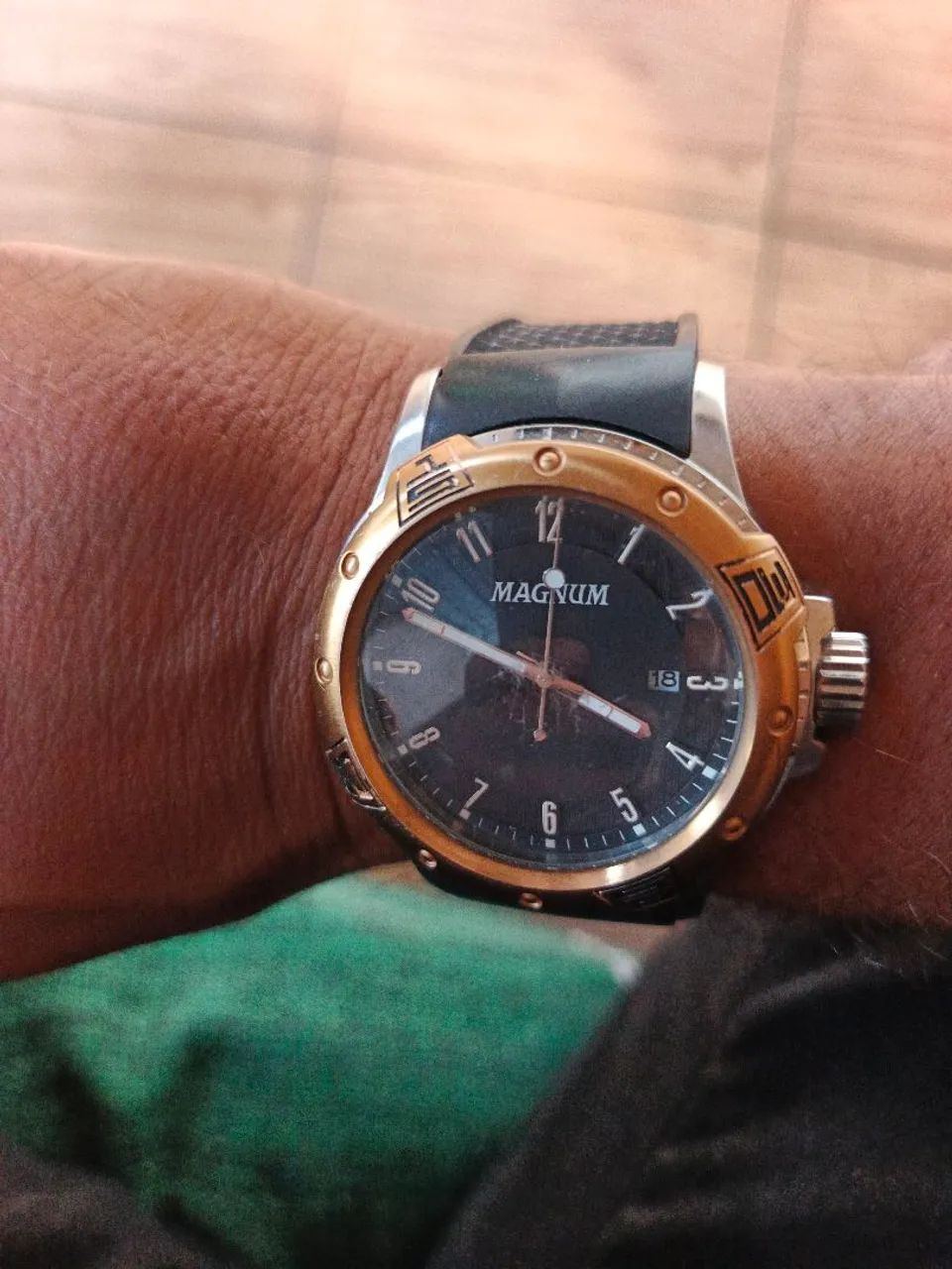 Vendo relógio magnum - Foto 2