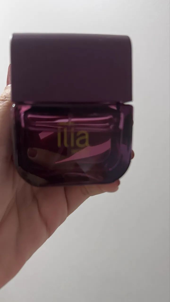 Perfumes: Obsessed intense e ília secreto  - Foto 2