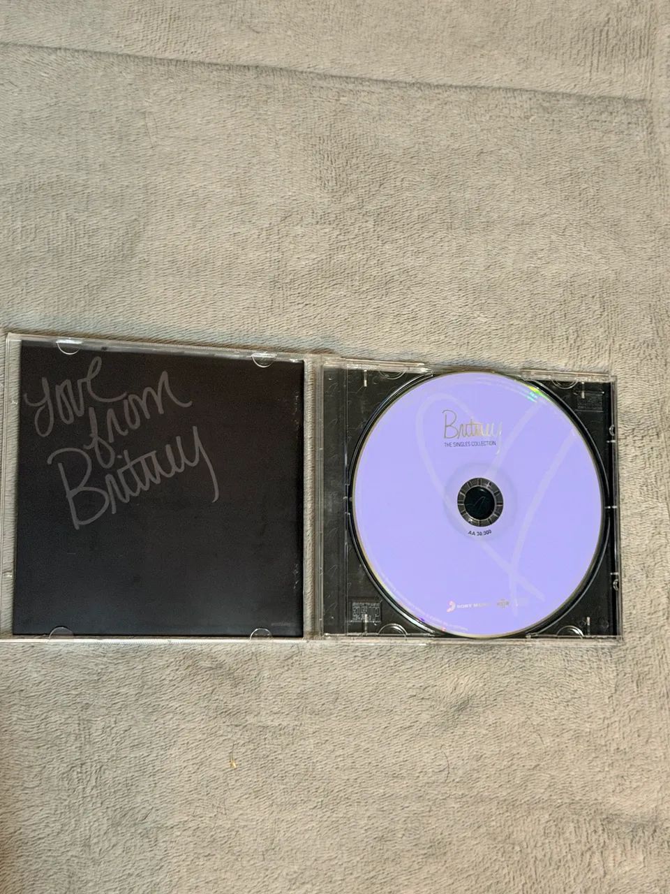 CD Britney Spears - The Singles Collection Raro (Original / Tiragem AA) - Foto 2