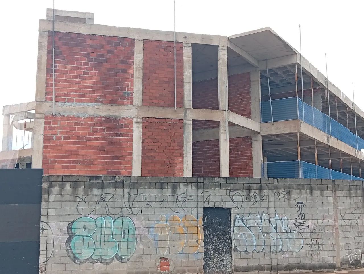 Contratando ajudante 