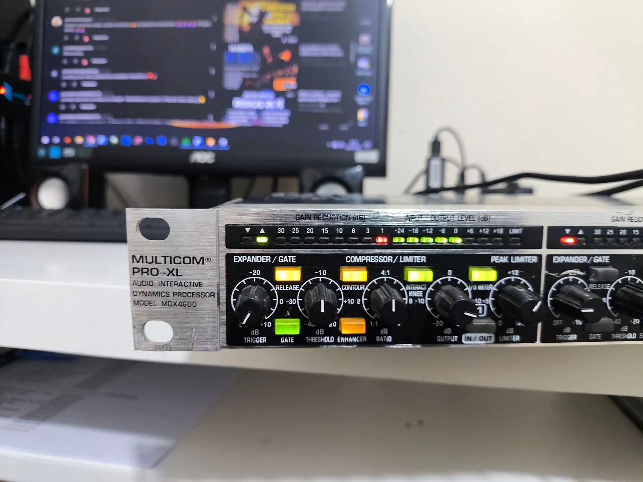 Compressor Behringer MDX 4600 - Foto 4