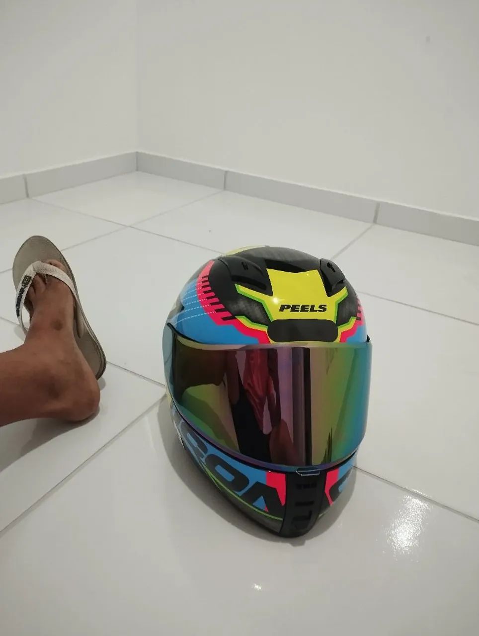 Capacete peels