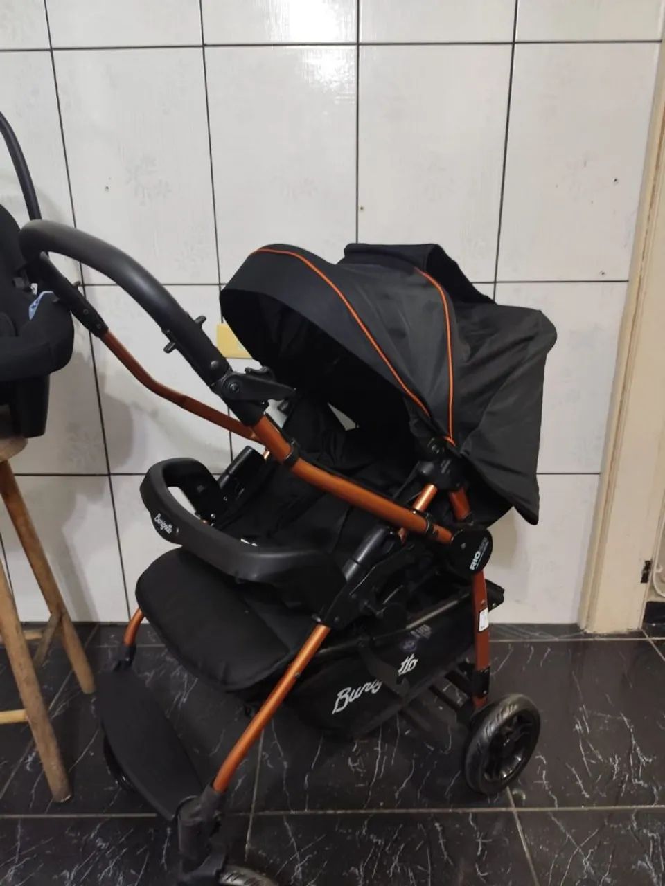 Vendo Carrinho de Bebê + Bebê conforto Burigotto  - Foto 4