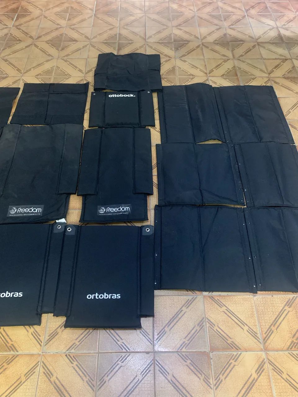 Lote de Encostos e forros para cadeira de rodas 