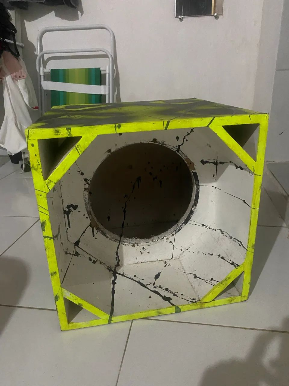 Caixa de grave de 12