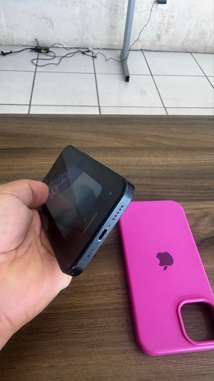 Vendo iPhone 13 256gb com nota fiscal e 100% da bateria - Foto 4