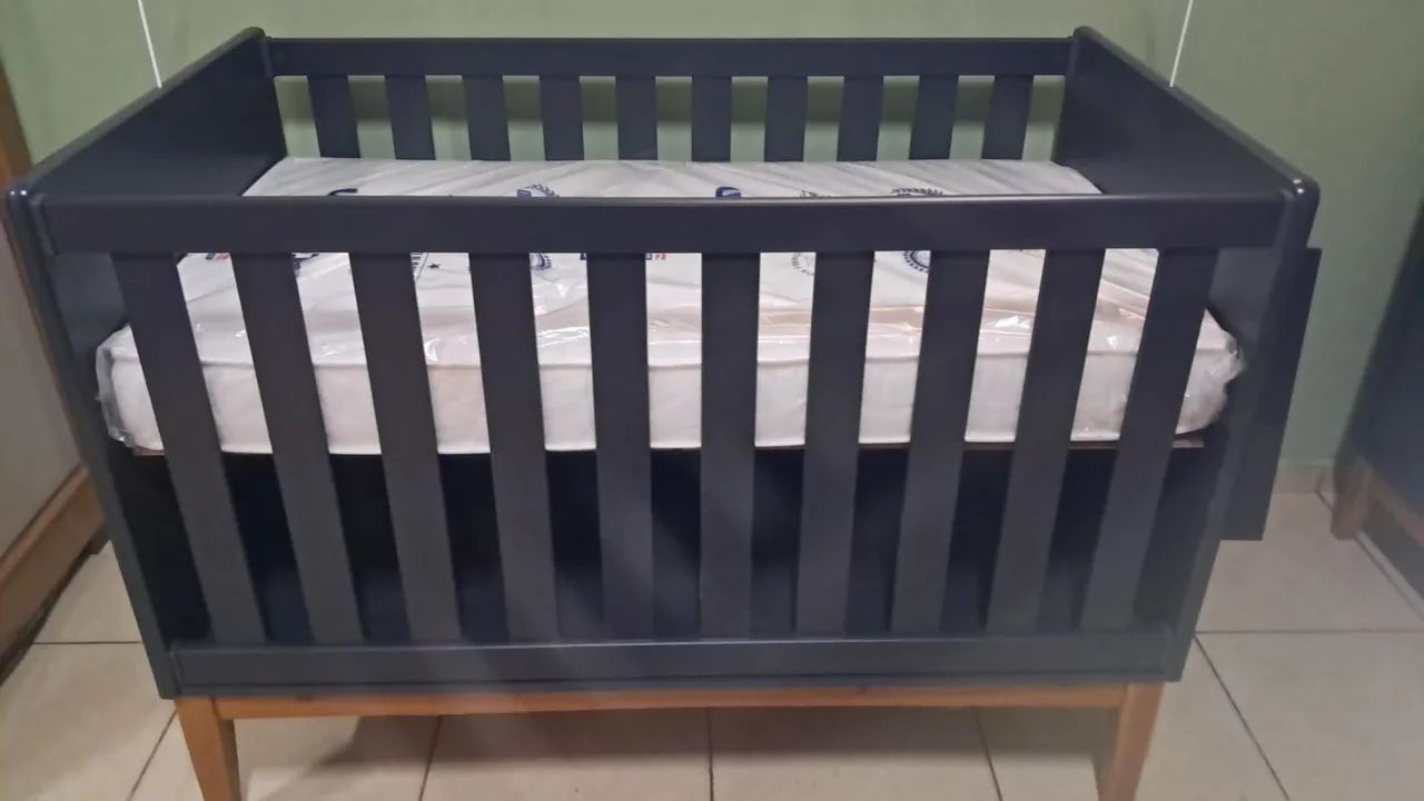 Berço e comoda 