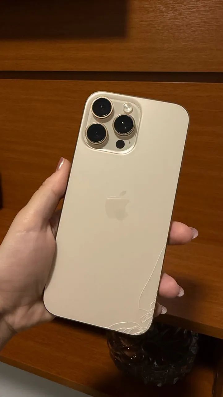 iPhone 16 Pro Max 256 GB Titânio Deserto - Foto 3