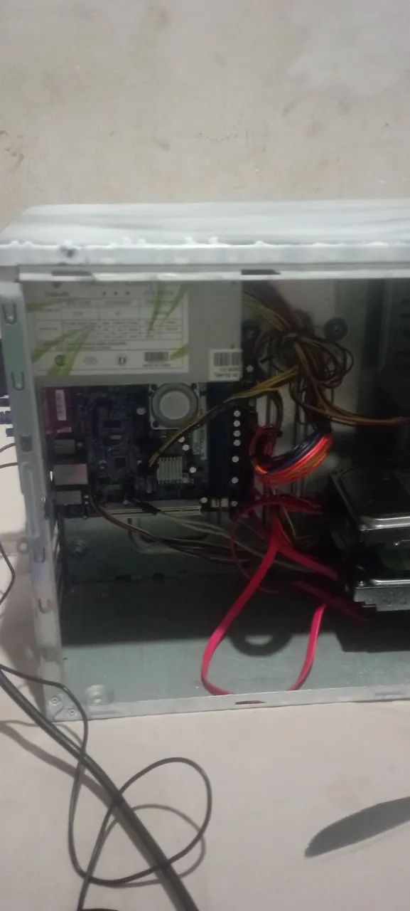 Vendo CPU de computador quem tiver interesse chama *0 - Foto 2