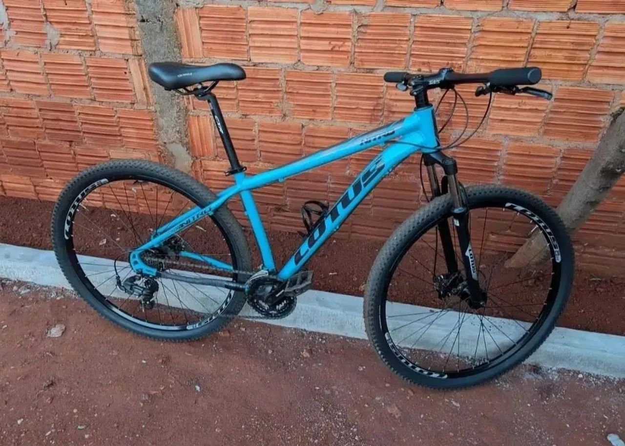Bicicleta lótus aro 29 4 meses de uso com nota .