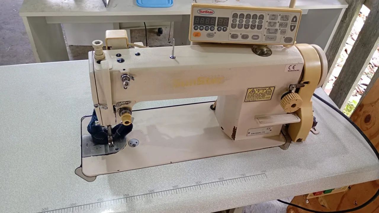 Máquina de costura SunStar