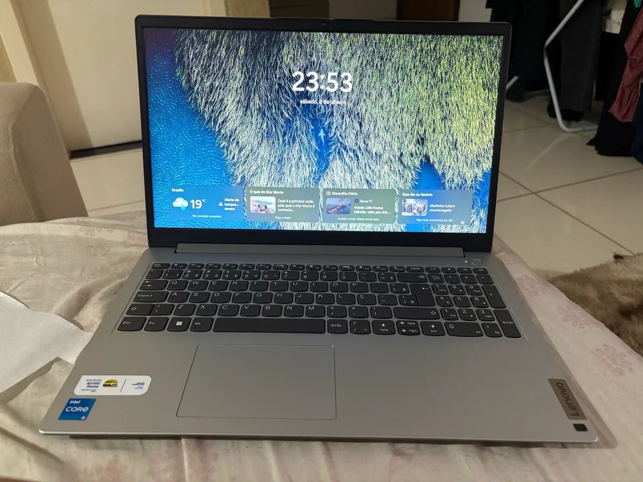 Notebook Lenovo (Novíssimo)