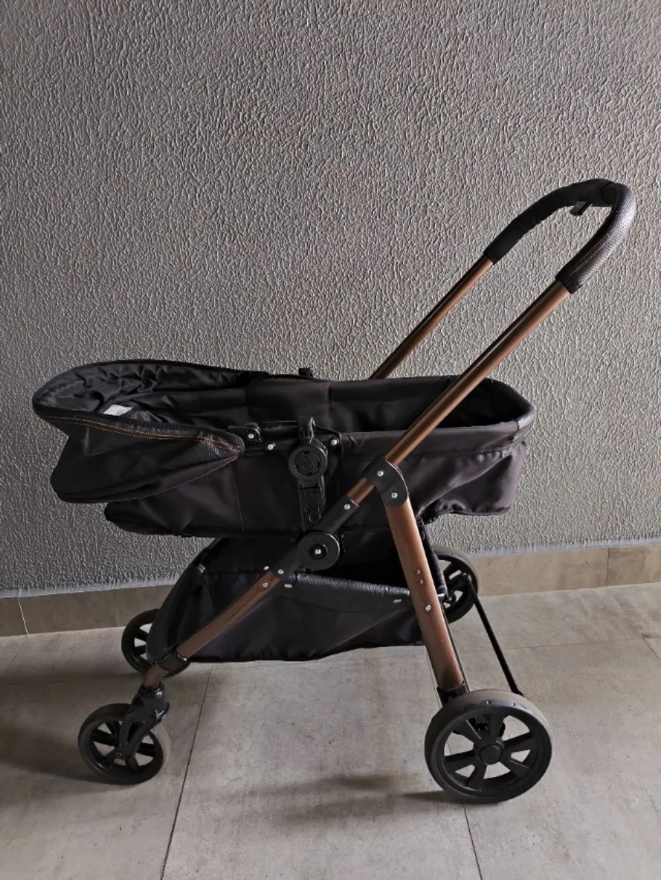 Vendo carrinho de bebê 