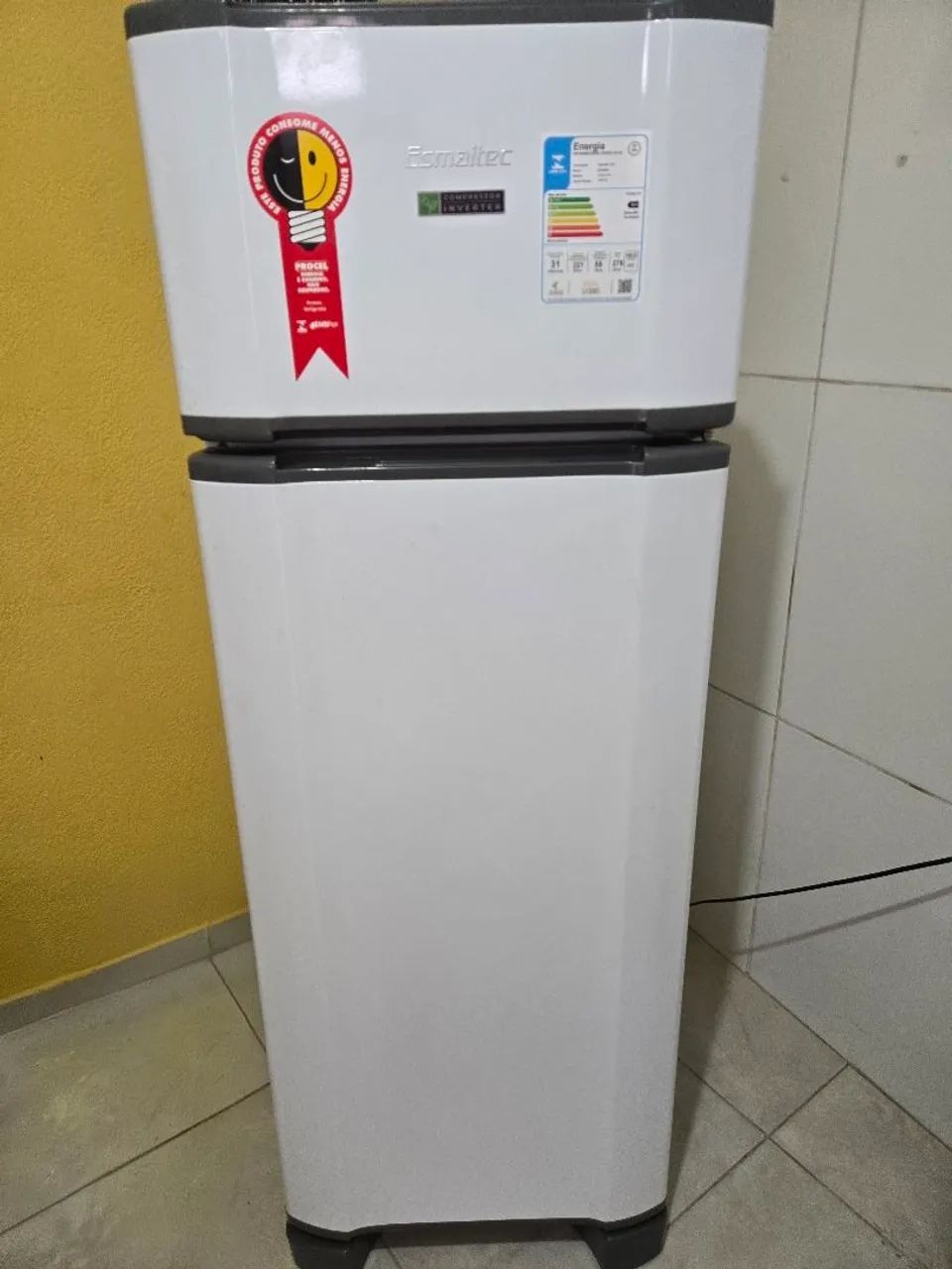 GELADEIRA ESMALTEC RCD34 PRO INVERTER - Foto 4