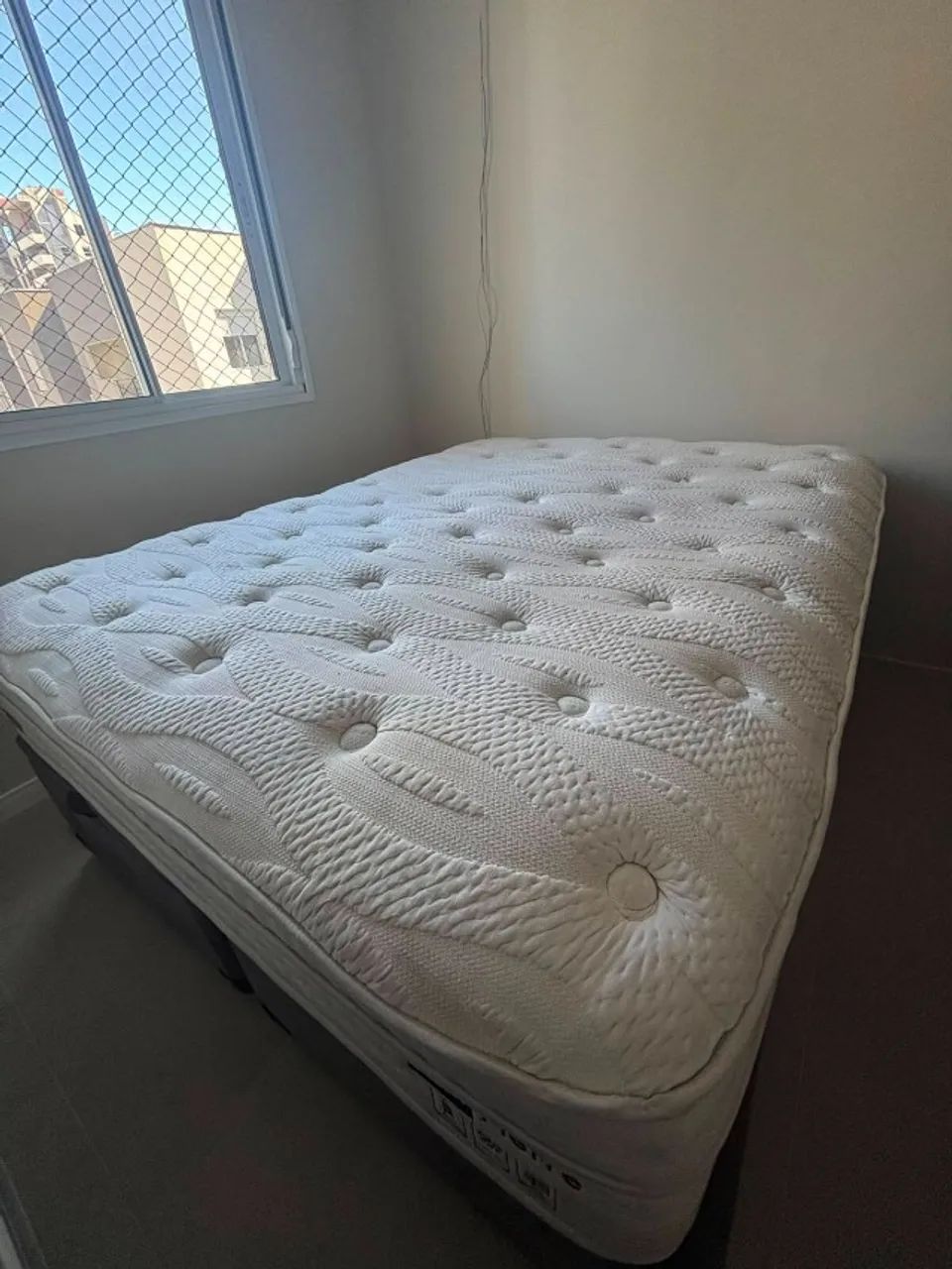 Cama Queen Size Probel 158x198 com Baú Bipartido 