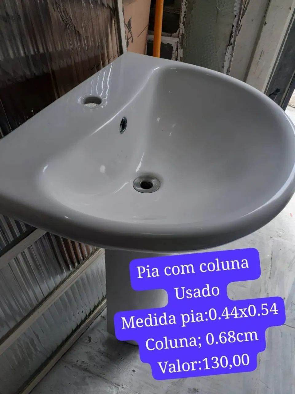 Pia com coluna cor;branco!