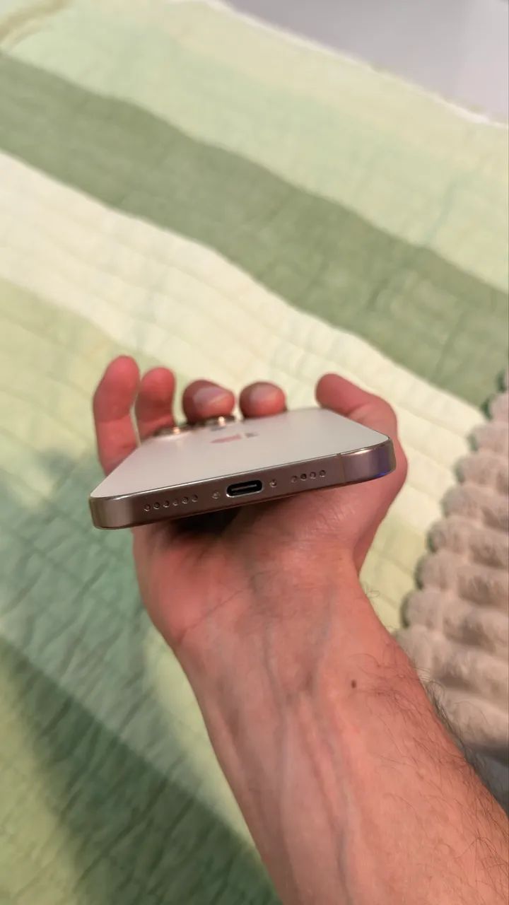 iPhone 16 Pro Max 256GB Dourado - Foto 3