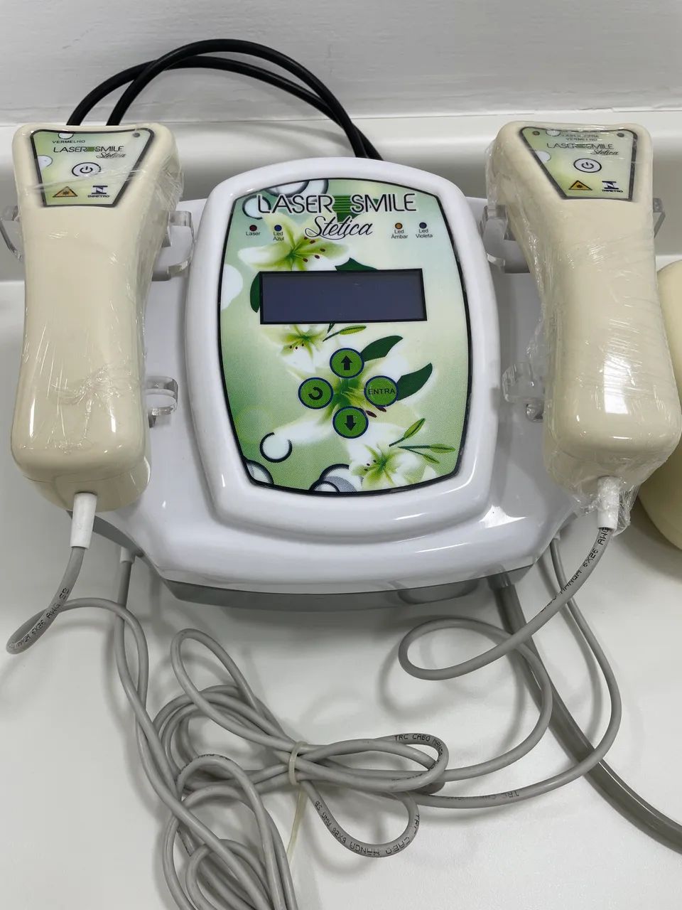 Vendo p/ estética NEWSKIN E LASER SMILE - Foto 2