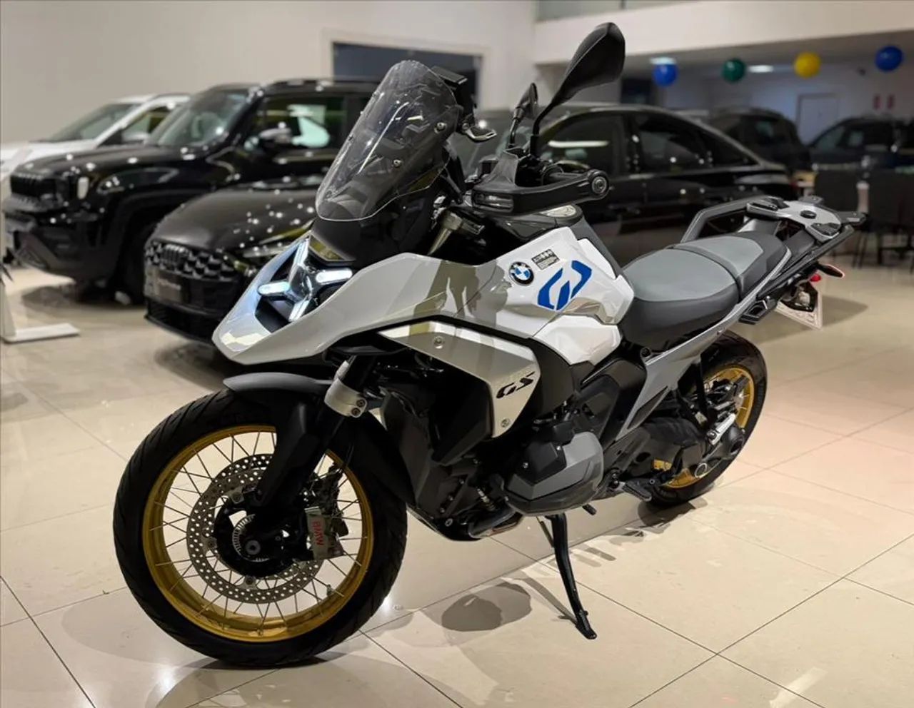 BMW R 1300 GS PLUS