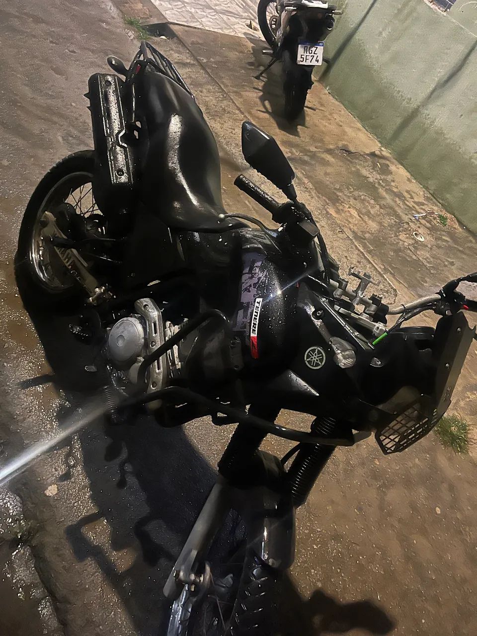Tenere 250 