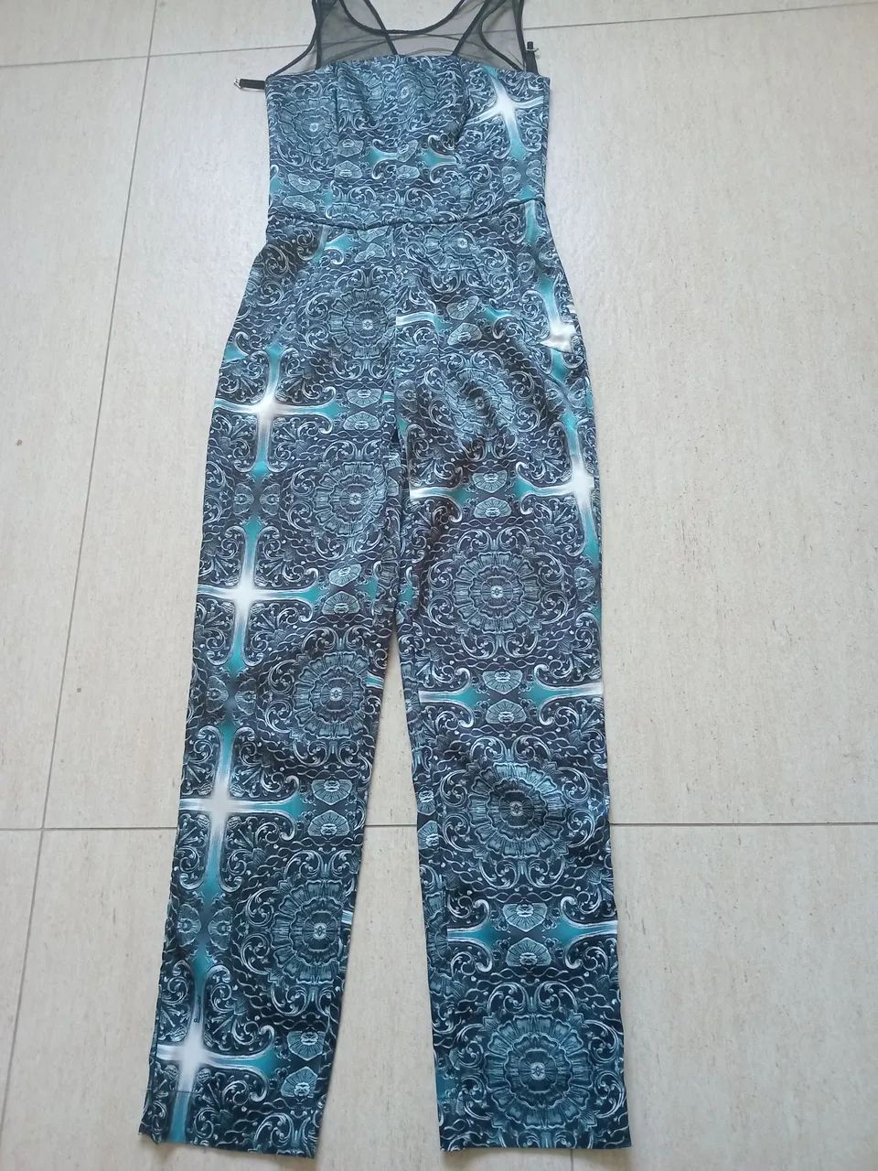 Macacão  de seda estampado  seminovo - Foto 3