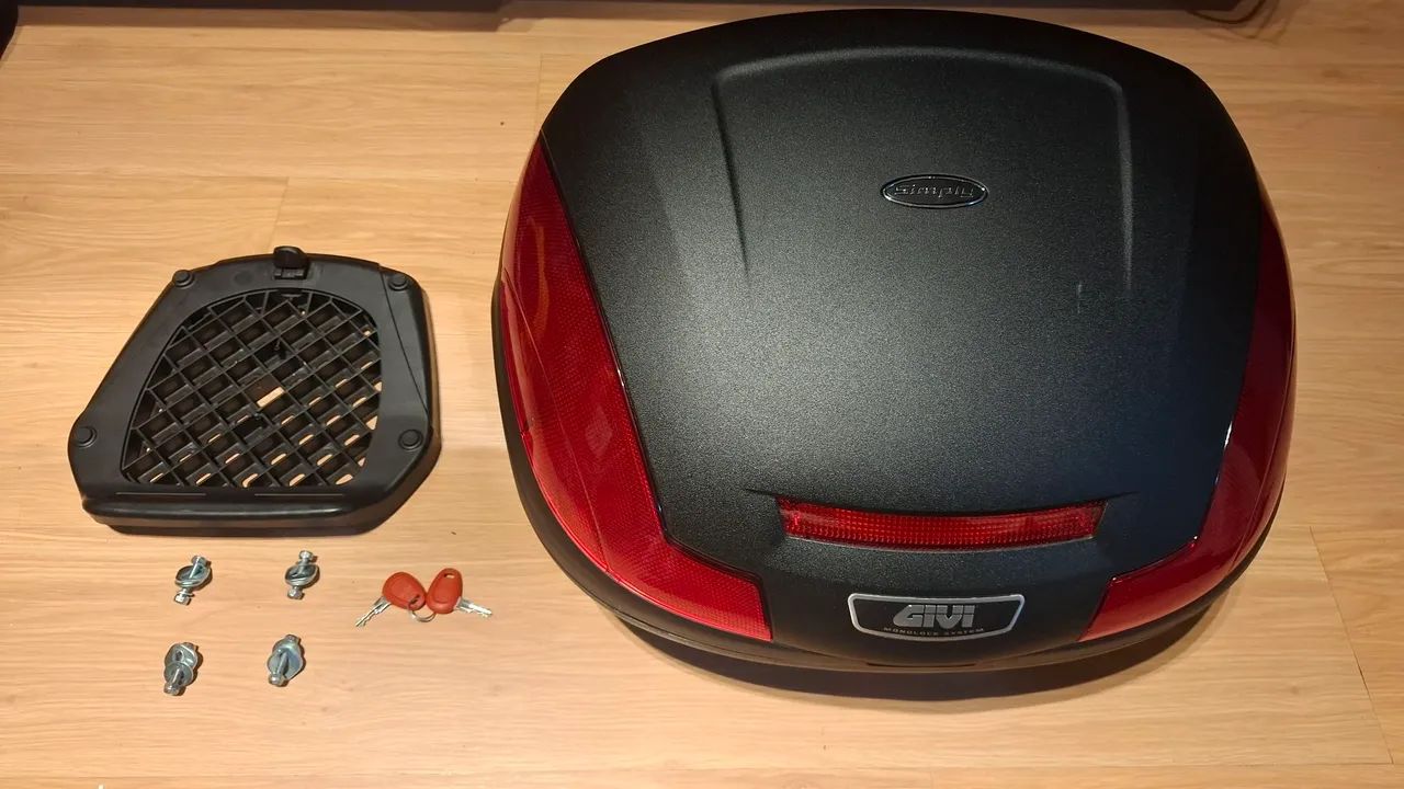 Baú Bauleto GIVI 47 litros - cabe 2 capacetes - Foto 2