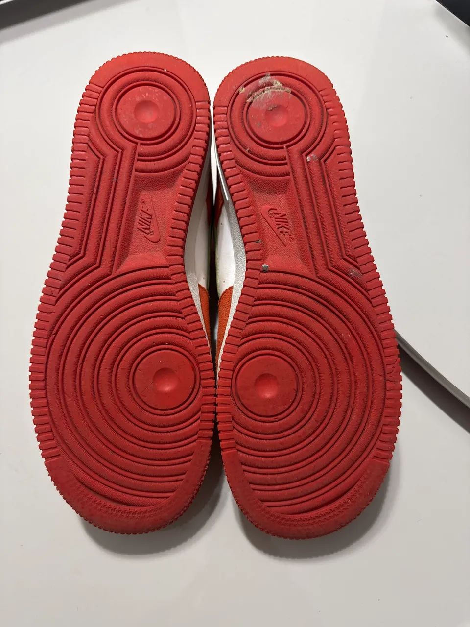 Tênis Nike Air Force 1 Laranja - Foto 4