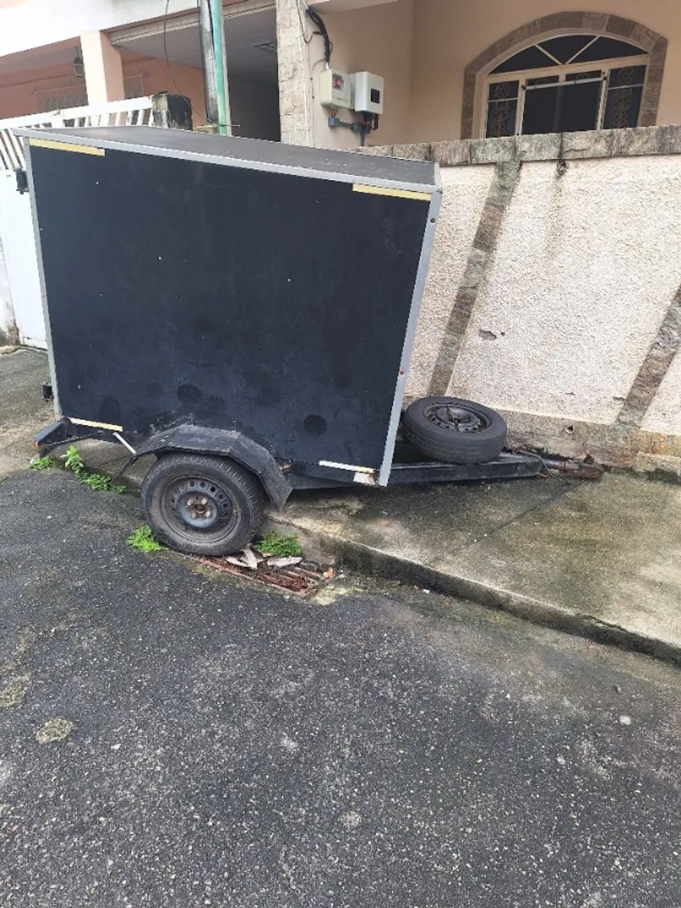 Vendo carretinha fechada  - Foto 2