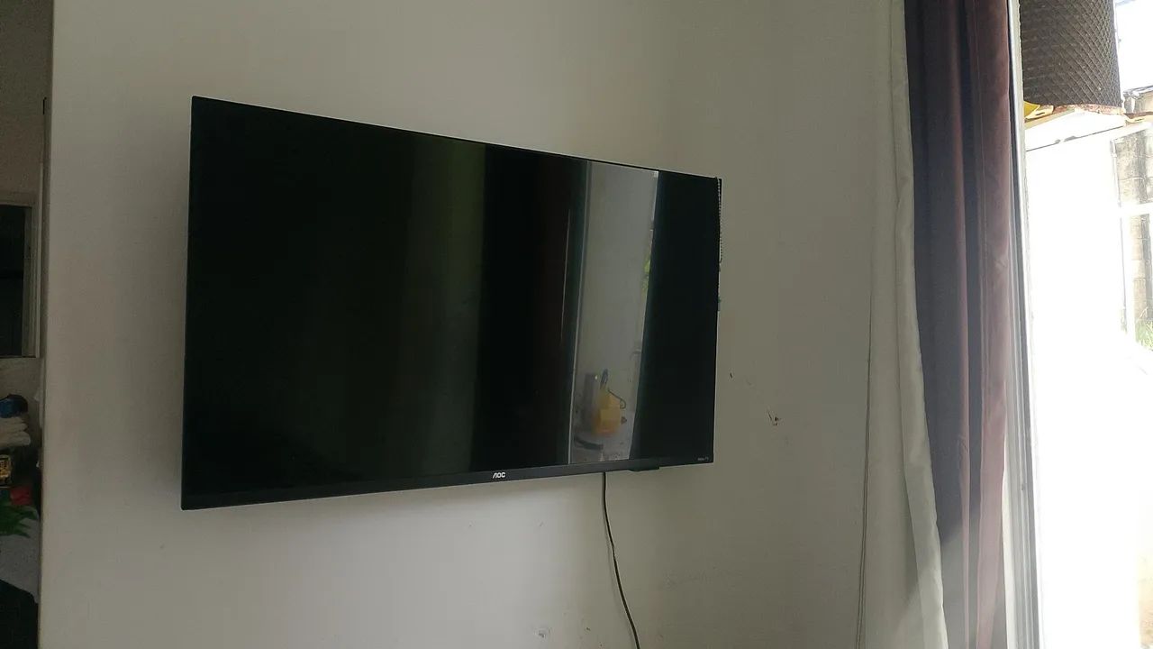 Tv 43 polegadas LCD da AOC funcionando perfeitamente por 1000,00 reais - Foto 2