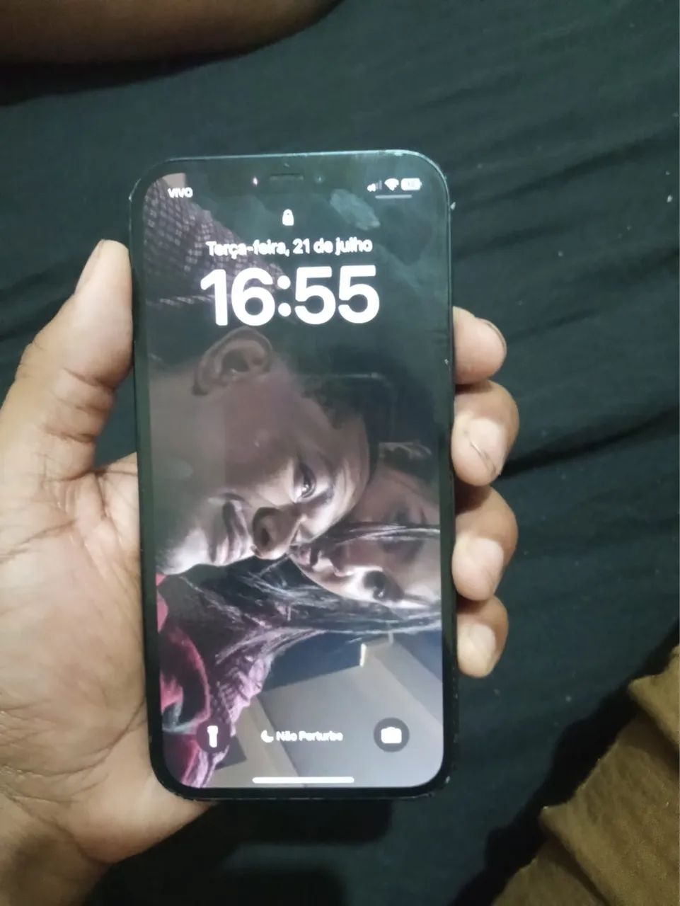 Vendo iPhone 12 em perfeitas condições 