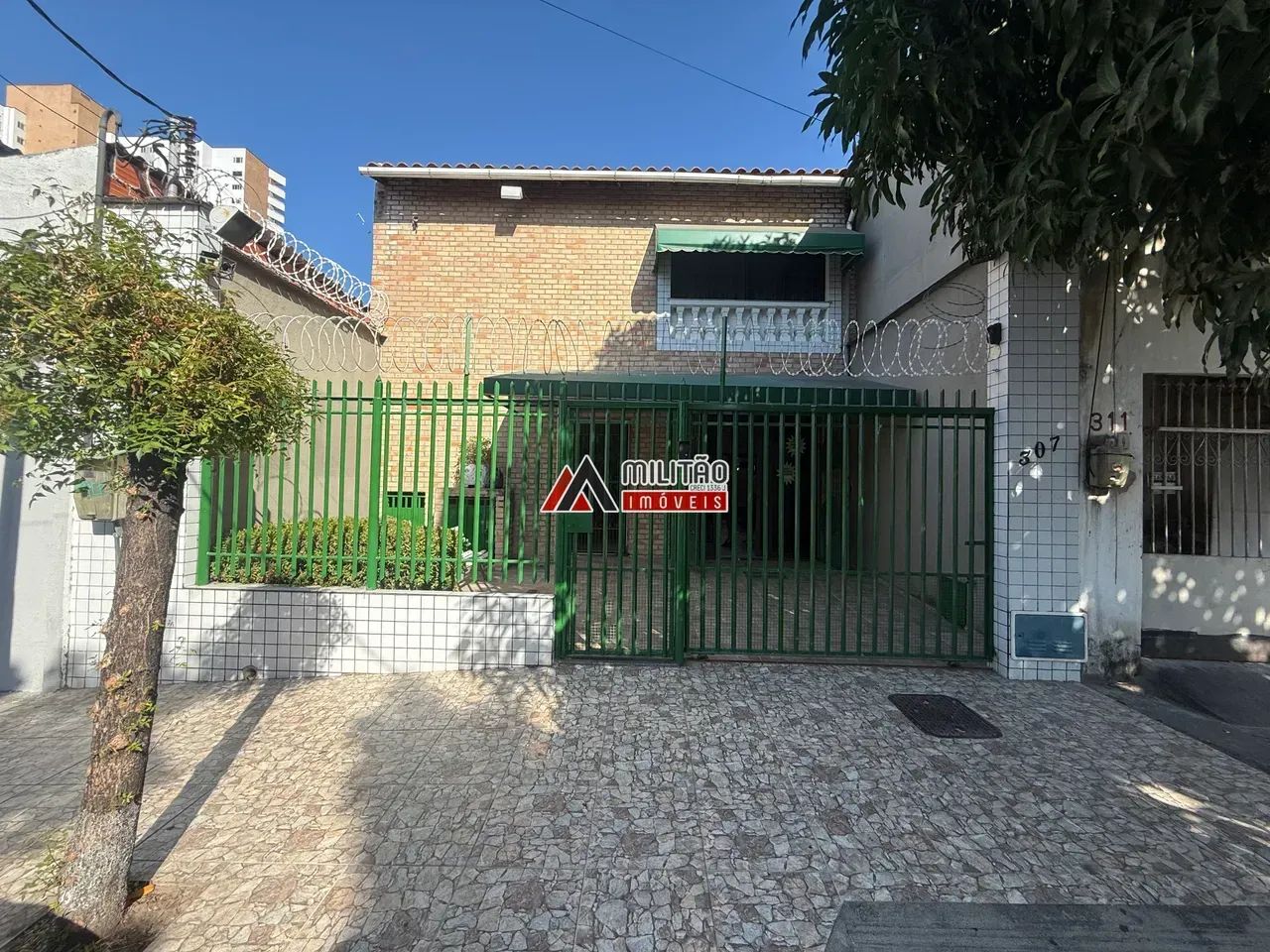 Pousada para venda com 18 suítes na Praia de Iracema - Fortaleza - CE