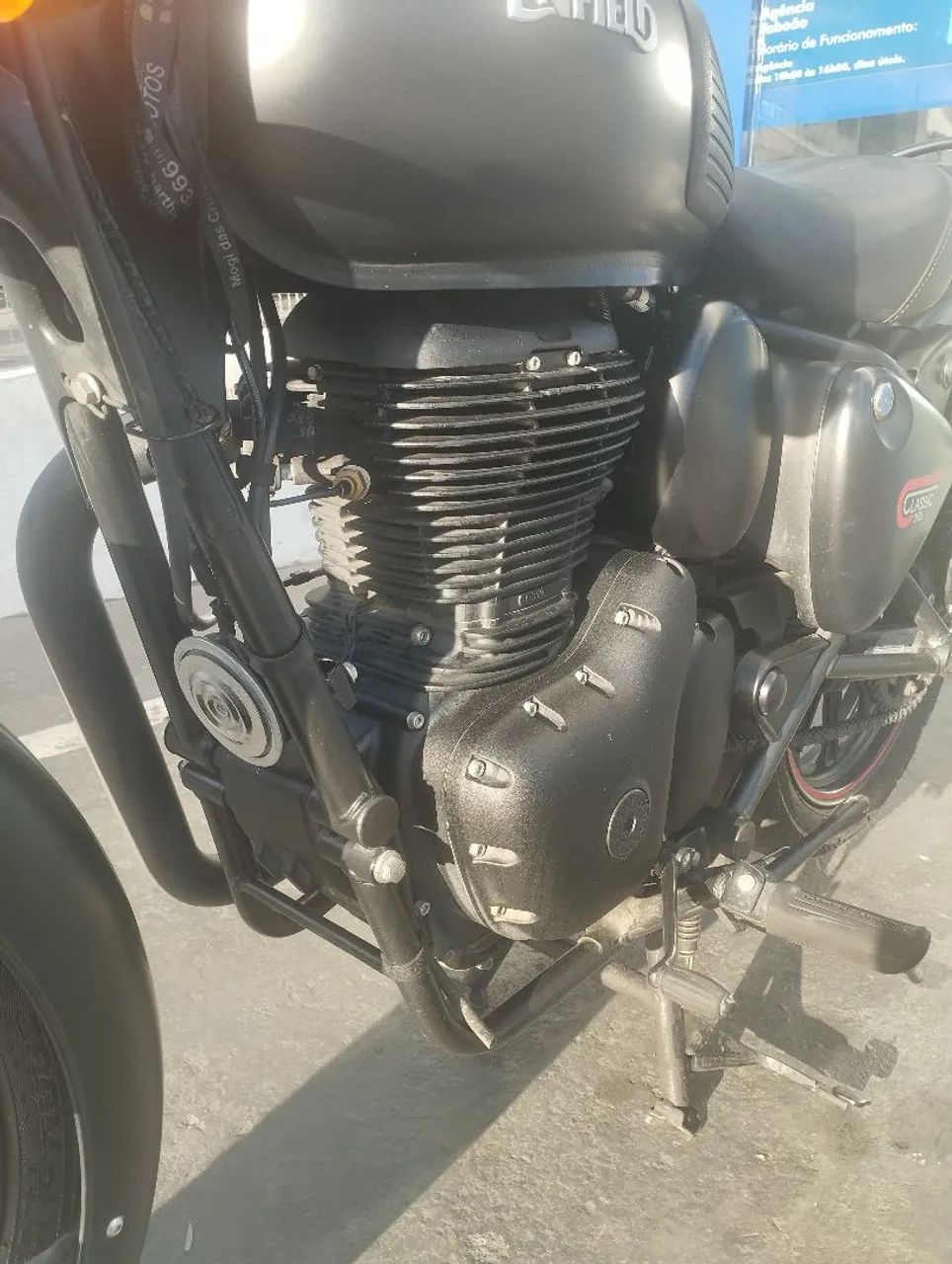 Royal Enfield Classic Dark 350 / Ano 2025 / Garantia de Fábrica  - Foto 6