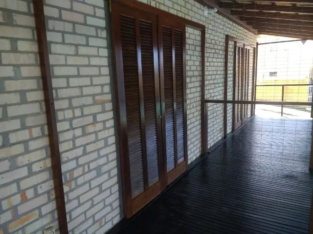 KITNET ANUAL  PRAIA SANTINHO -  Mobiliada; Iluminada; Ventilada;  Varanda   e   Estacionam
