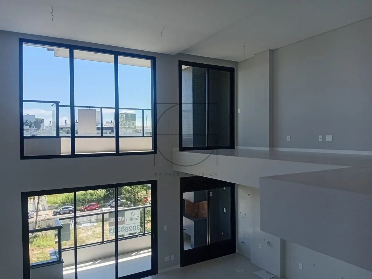 Apartamento duplex com 3 dormitorios com 3 suites 4 banheiros e 2 vagas de garagem - Foto 2