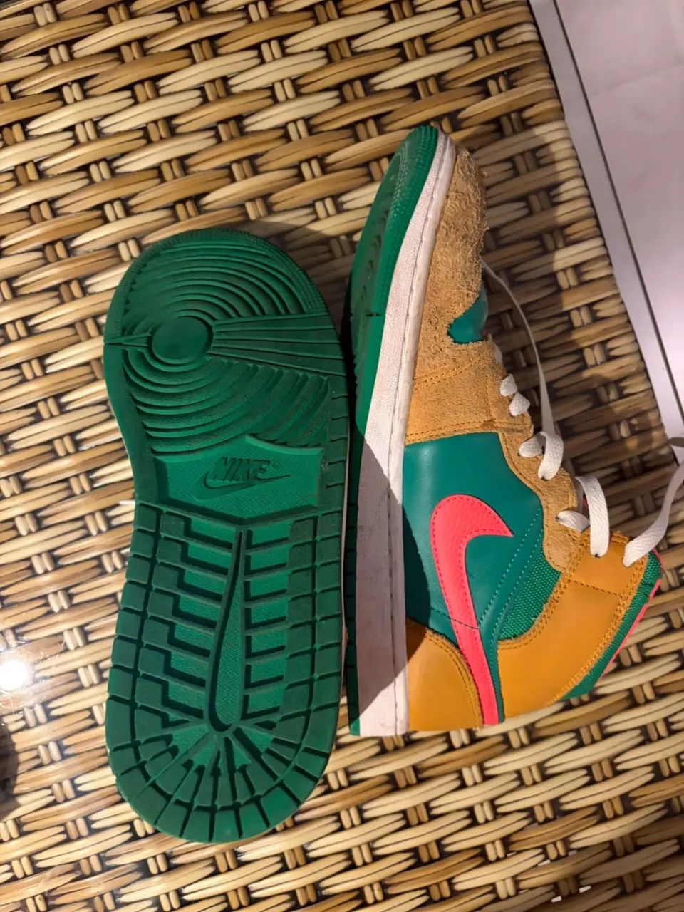 Nike Air Jordan 1 Mid (Wheat Watermelon) - Foto 2