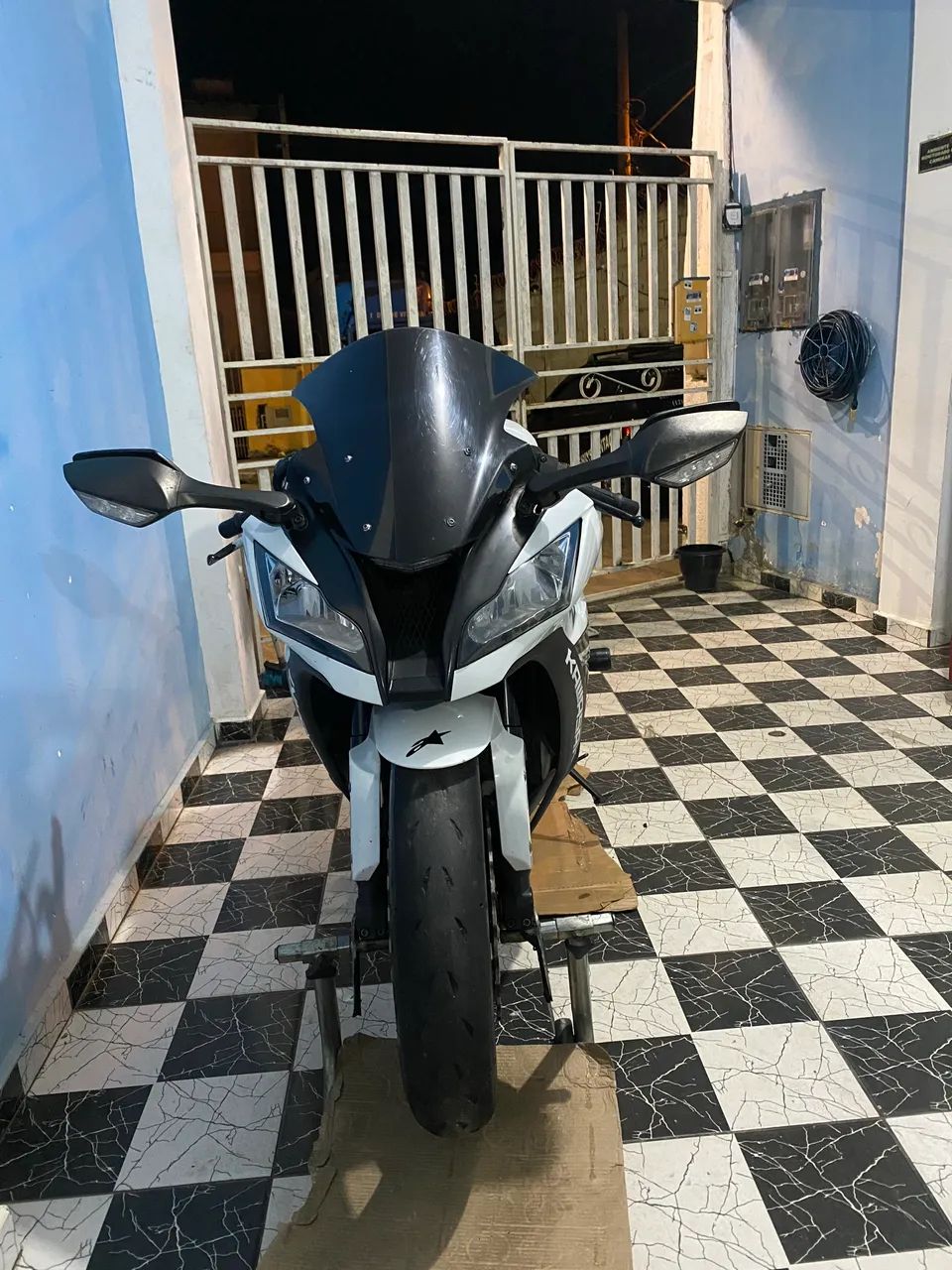 Kawasaki Zx-10/ Zx-10r 1000cc 2013 - 1519545486 | OLX
