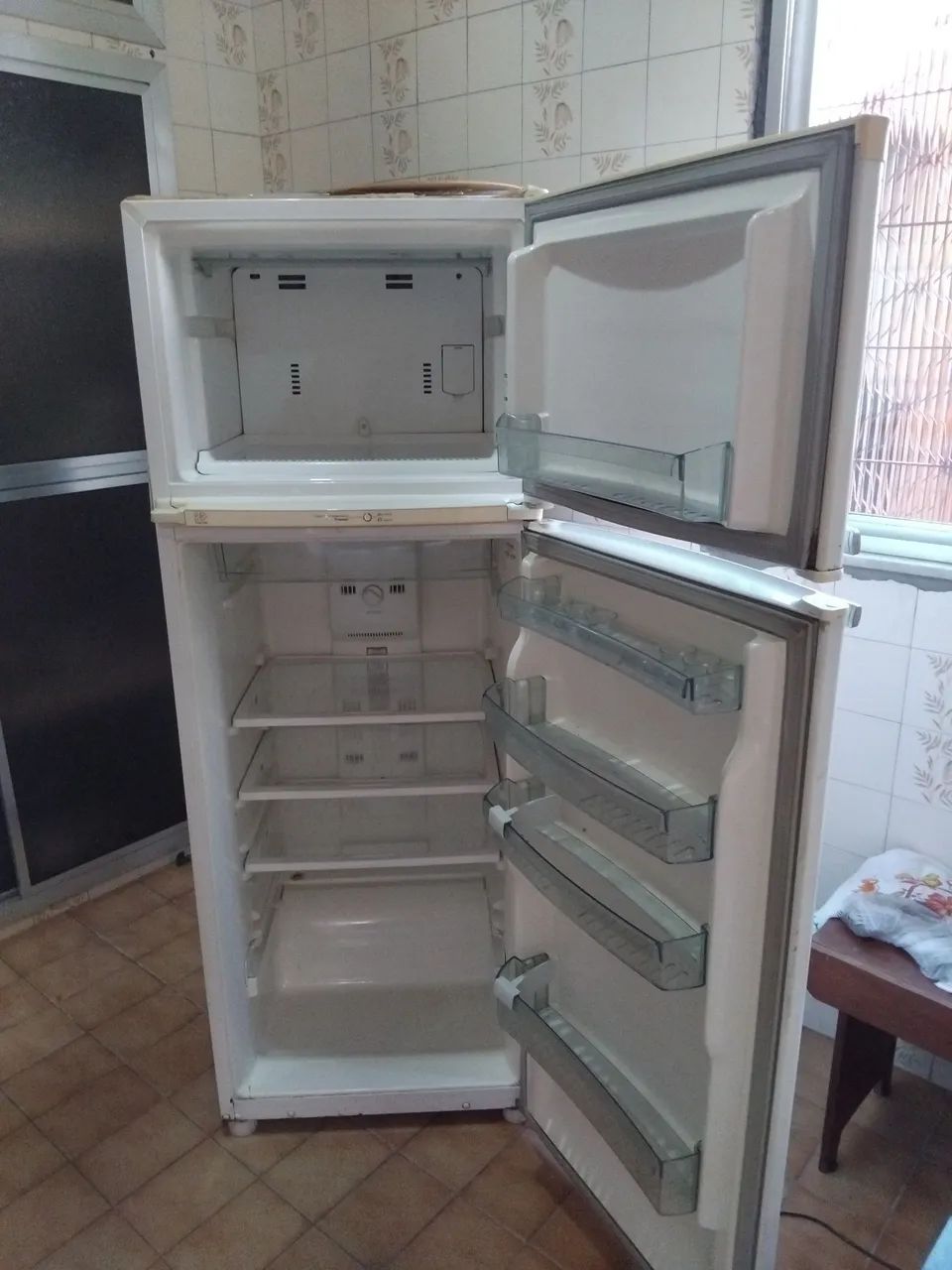 Geladeira usada R$ 400,00 