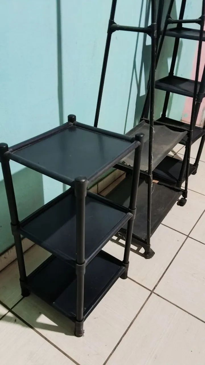 Arara de roupas com prateleiras  - Foto 4