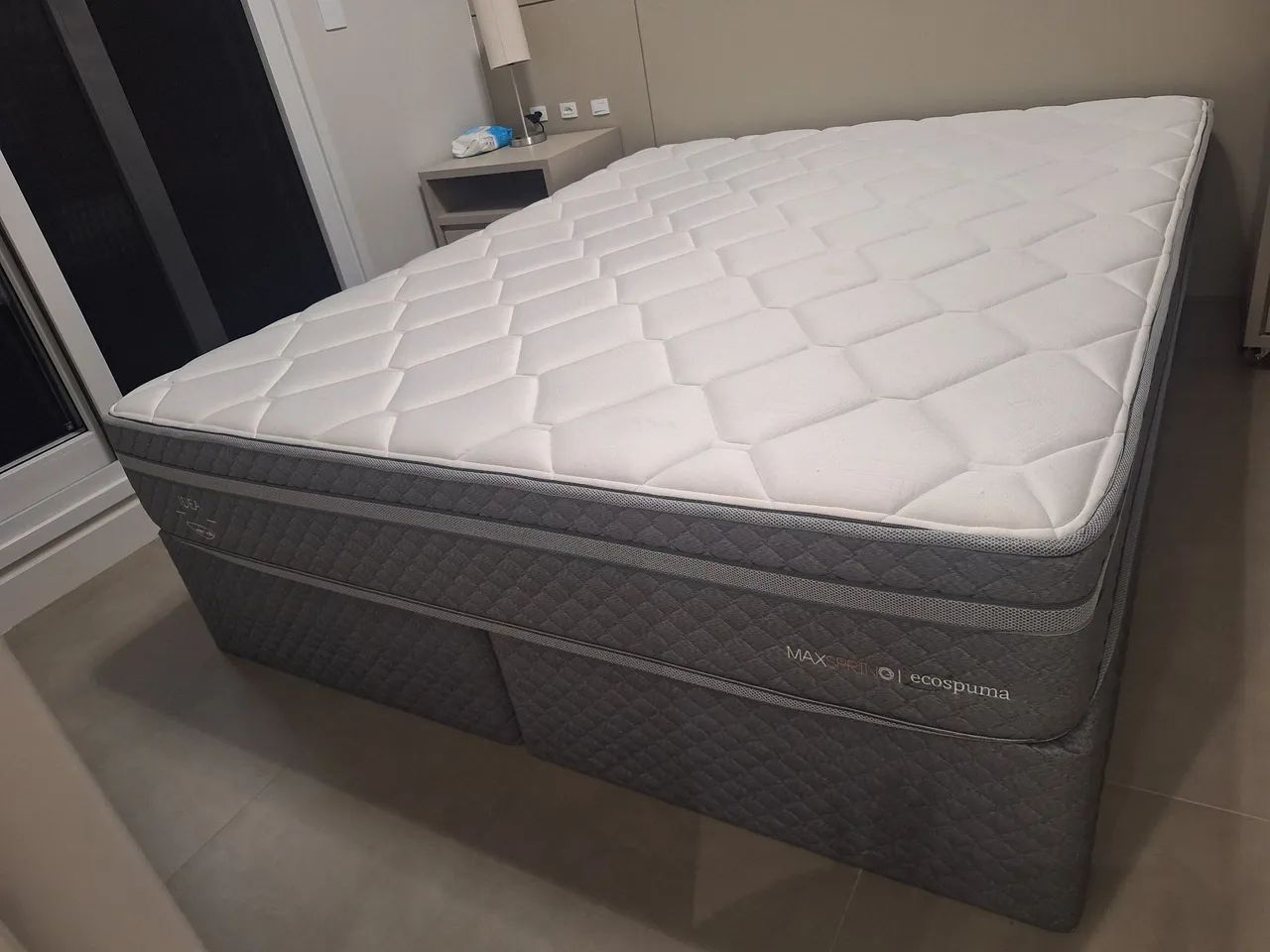 Cama Box Herval Idea Maxspring Ecospuma Queen - 1 ano se uso 