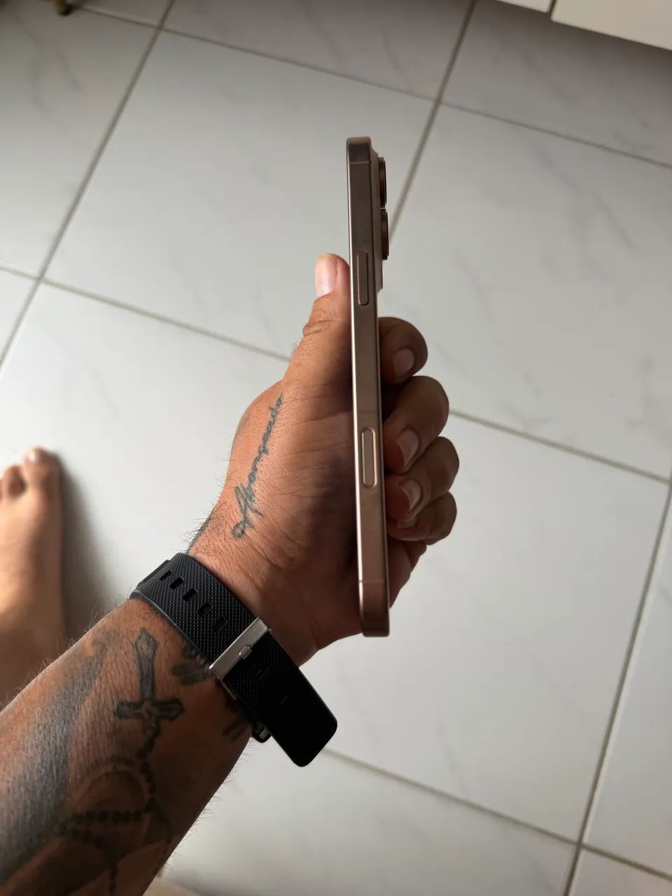 iPhone 16 promax - Foto 5