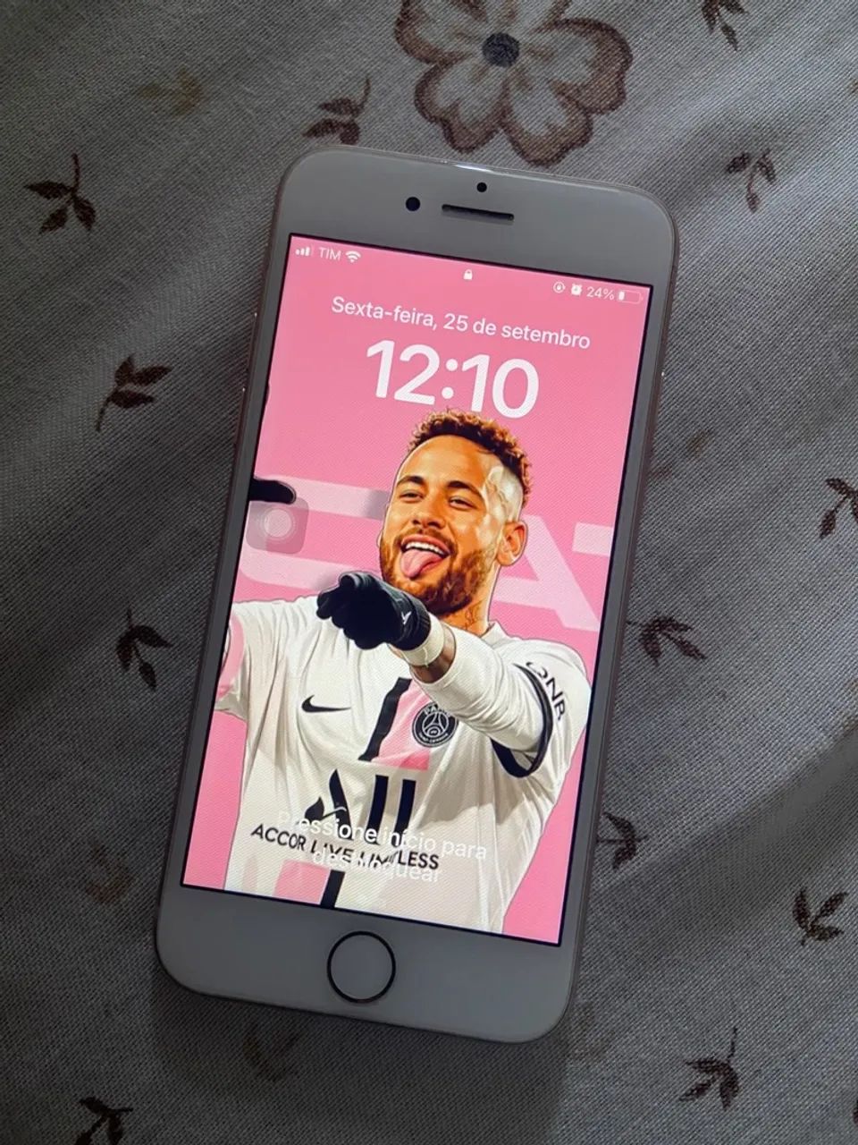 iPhone 8