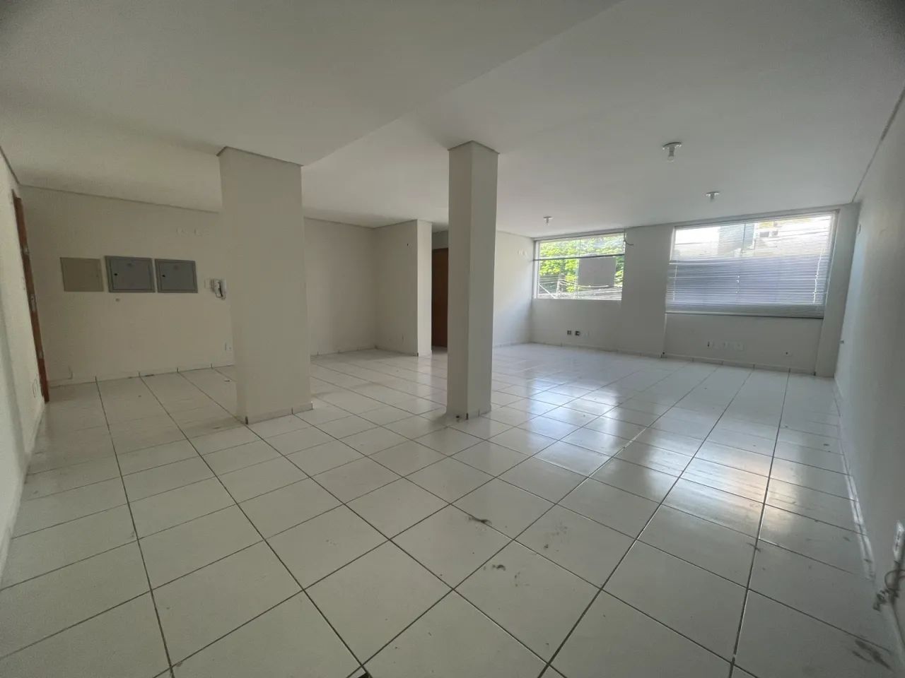 Sala comercial na Rua Santos Dumont com 56m² | Maringá-PR - Foto 4