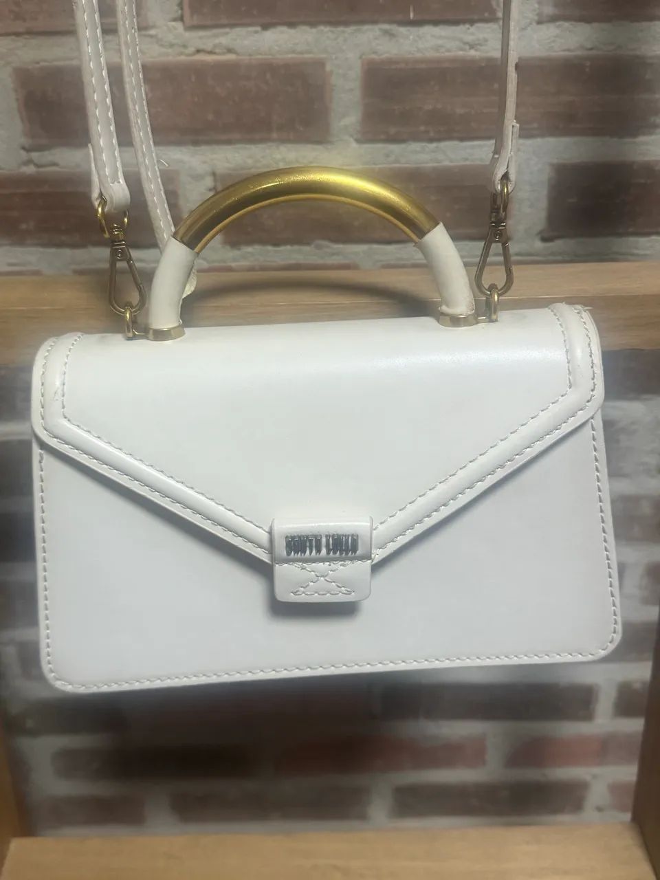Bolsa Santa Lolla Couro Como Nova  - Foto 4