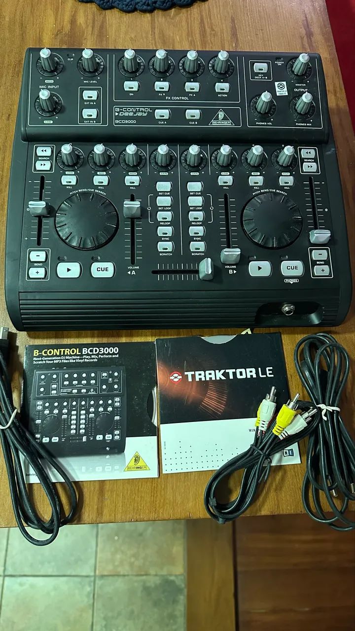 Mesa Dj Behringer Bcd3000  